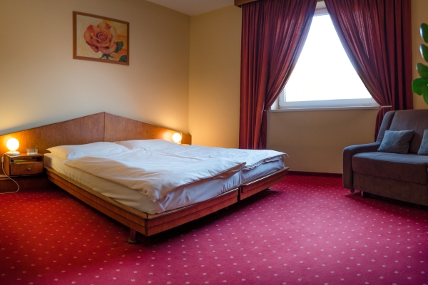 Hotel West